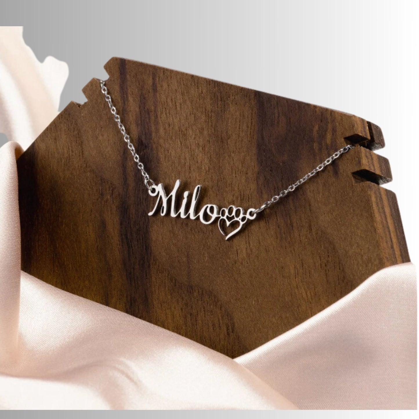 Personalized Dog Mom Name Necklace | Dog Paw necklace | Pet Name Necklace | Dog Lover Gift